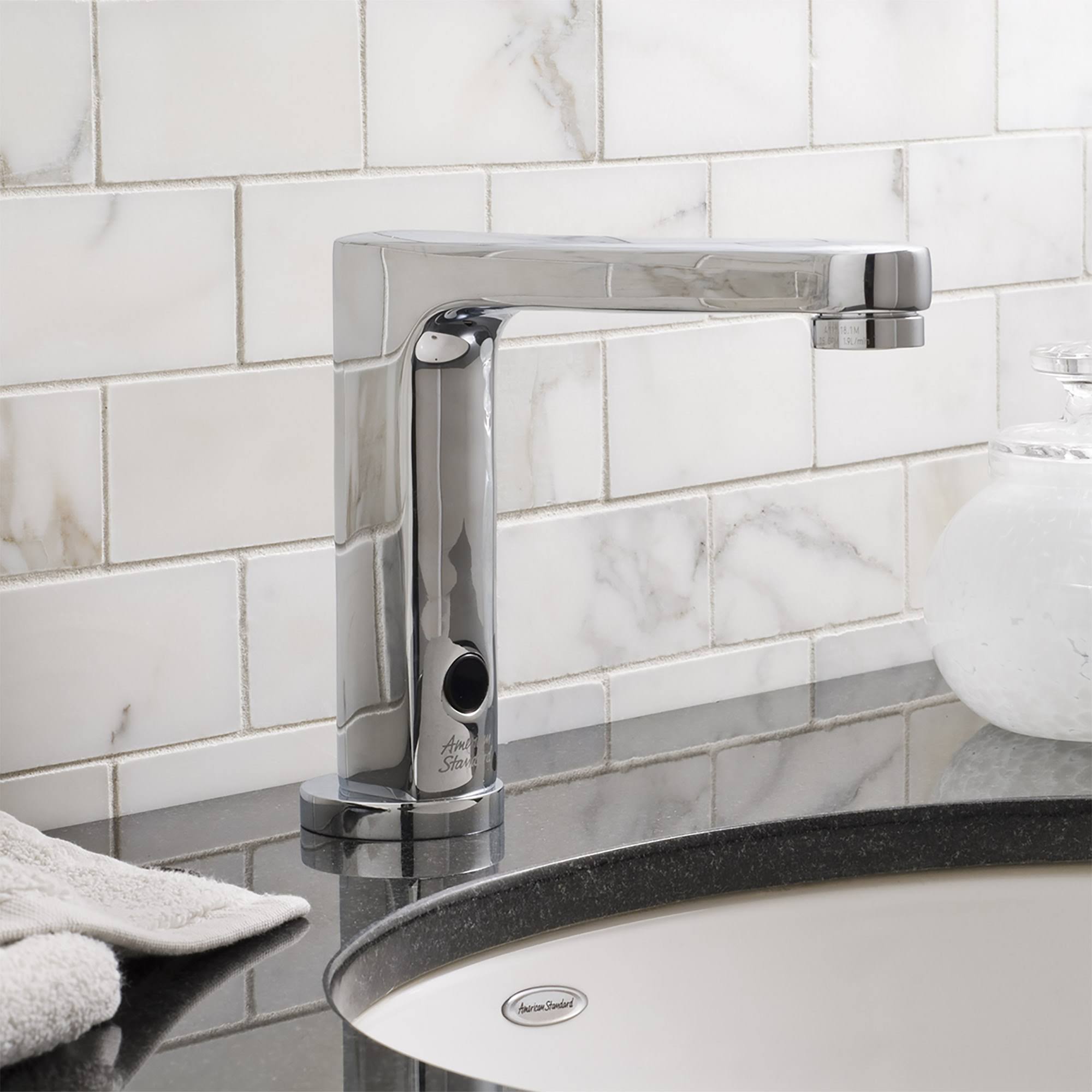 Single Hole Bathroom Faucet N829722