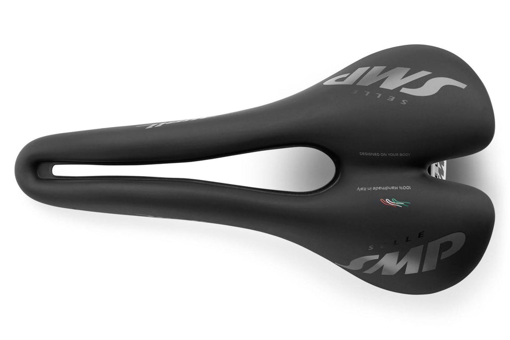 Black Saddle V862