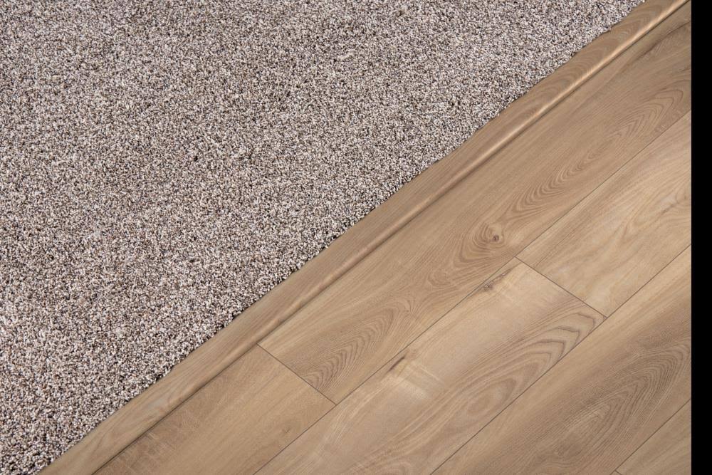 Canopy Oak Vinyl Floor Threshold in Brown E71137