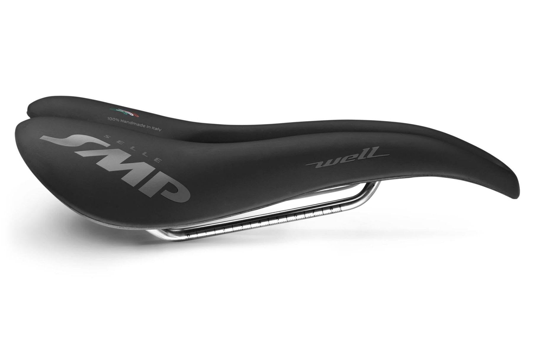 Black Saddle V862
