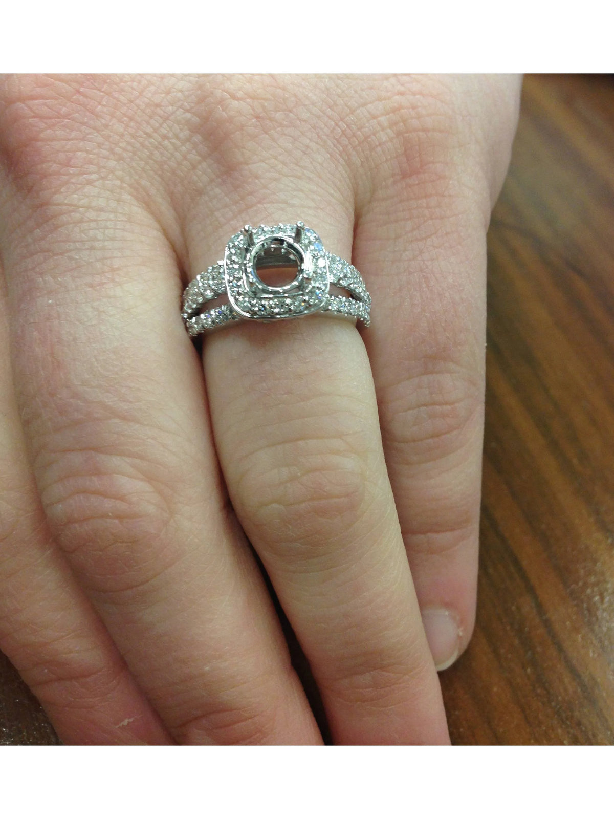 14K White Gold Diamond Engagement Ring Y894