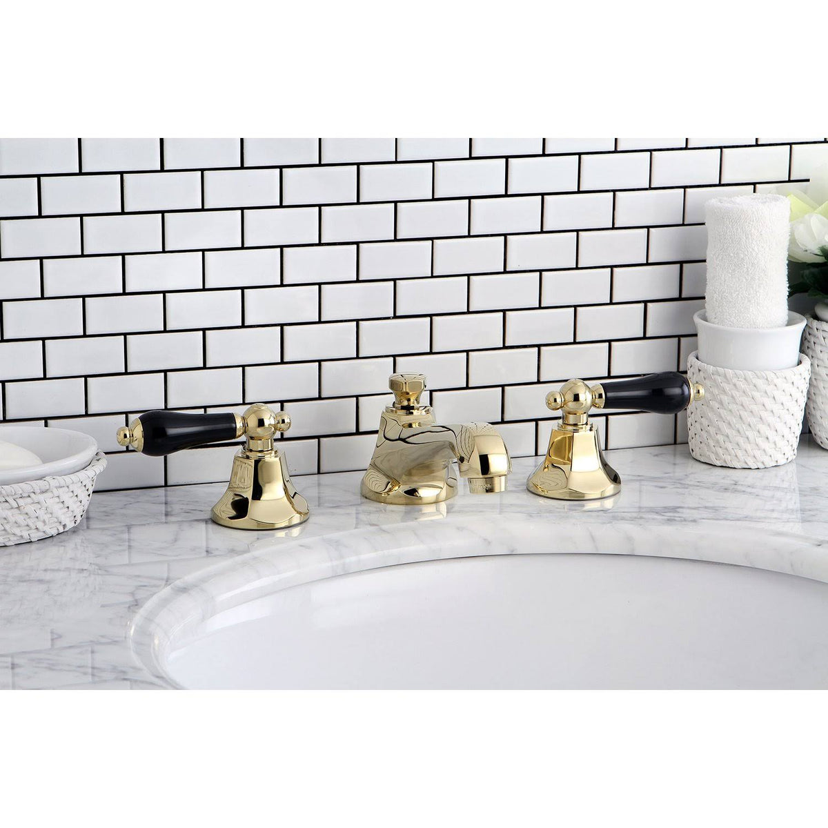 Polished Nickel Widespread Bathroom Faucet A449
