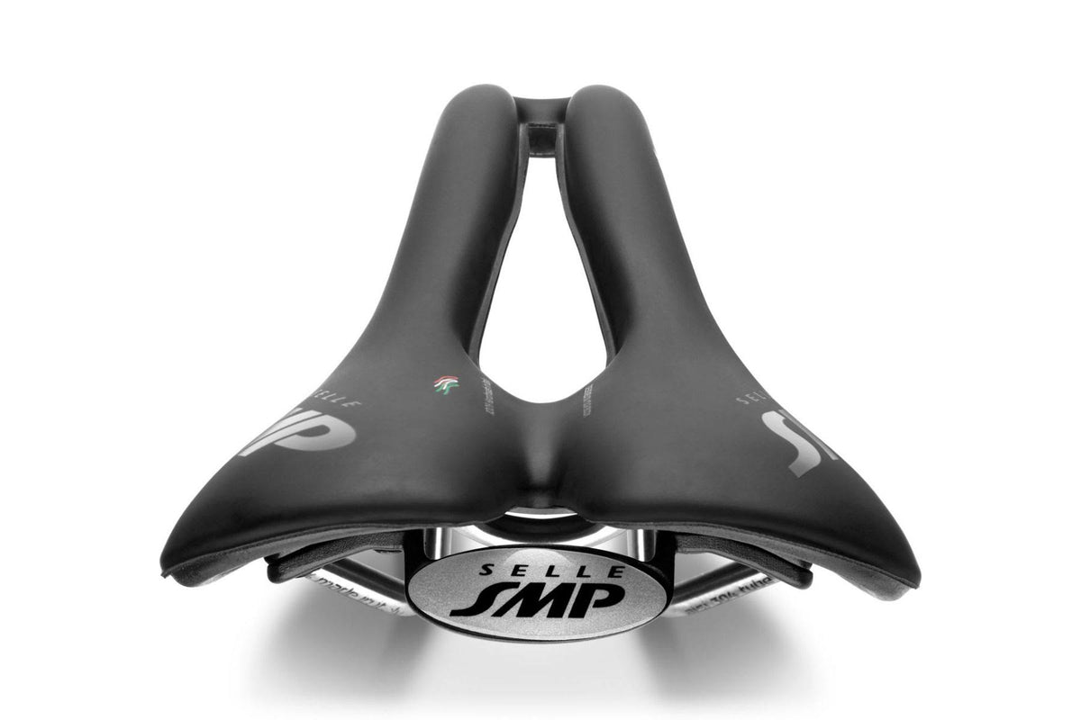 Black Saddle V862