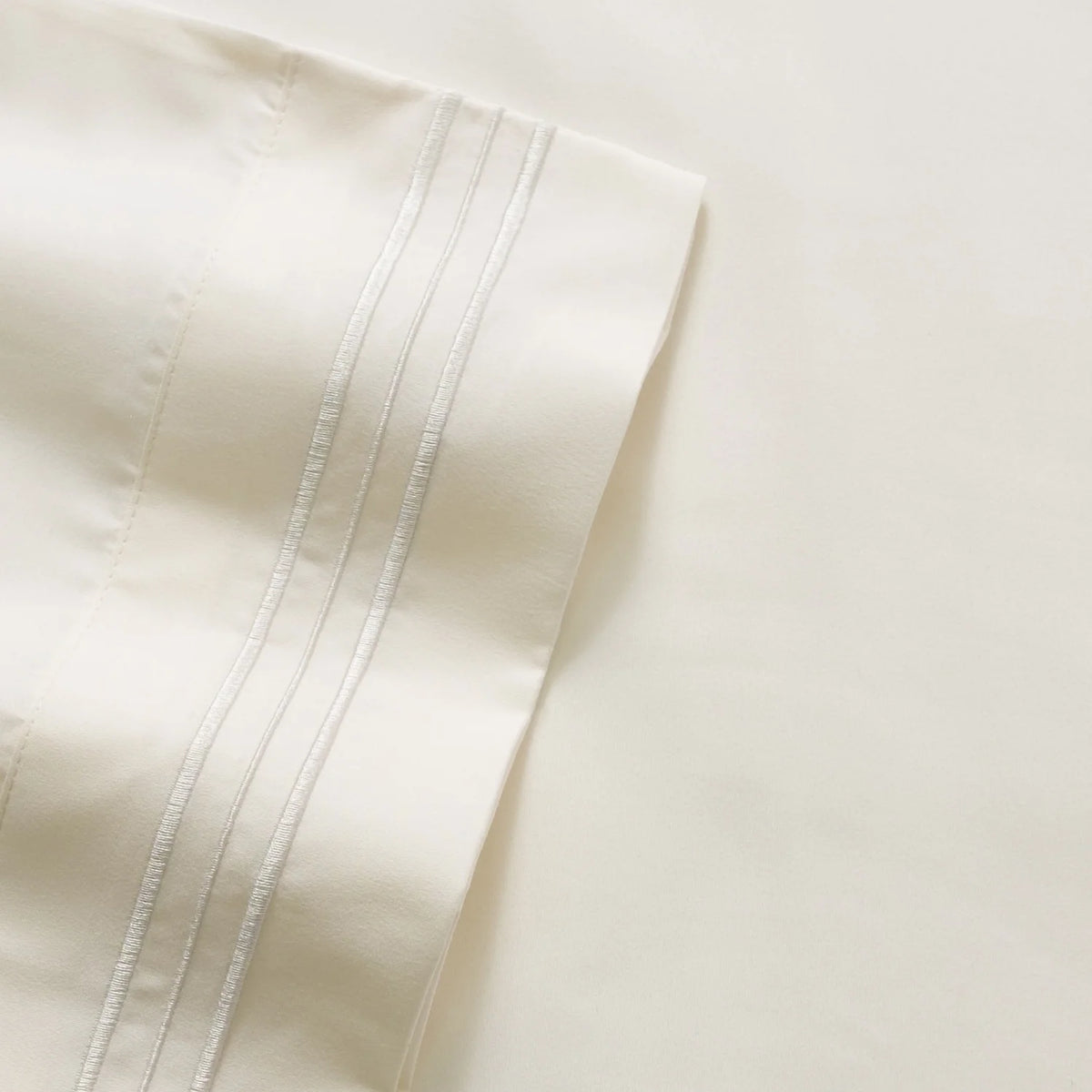 4 Piece King Bed Sheet Set - Ivory U737425