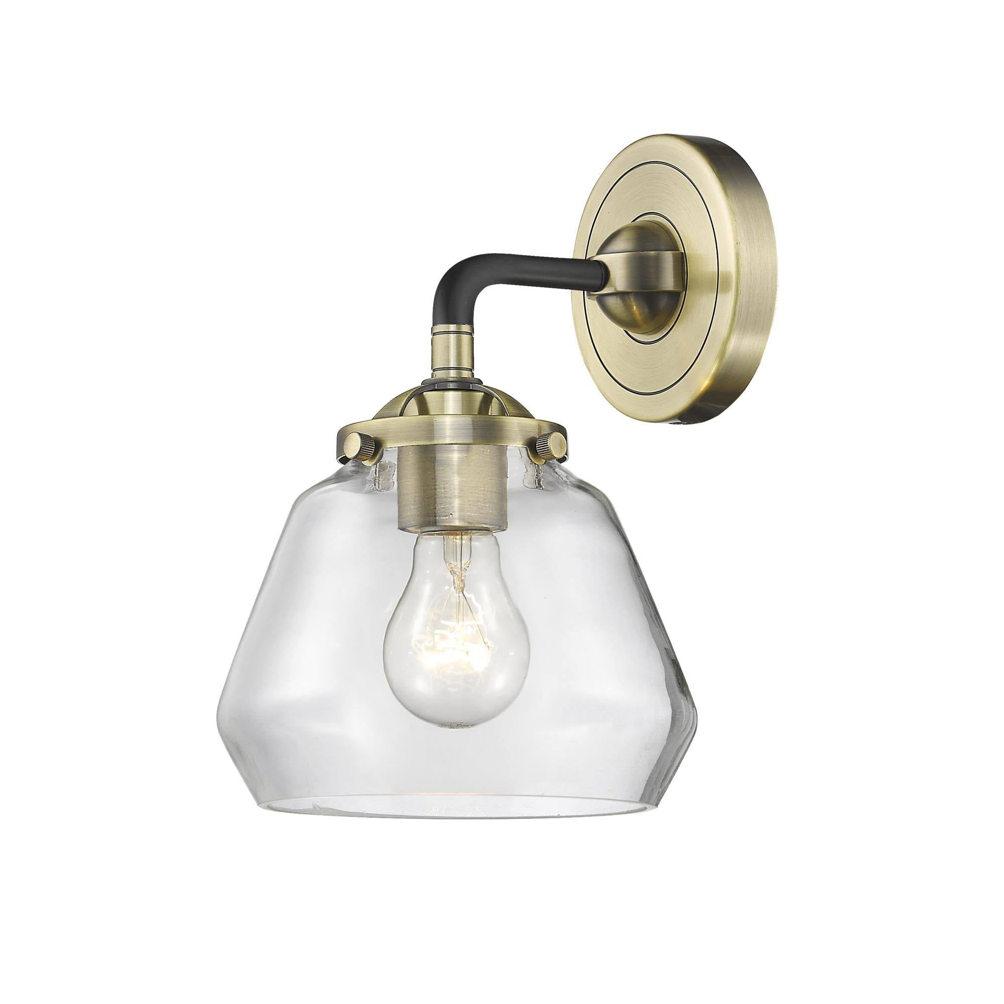1 Light Sconce M536