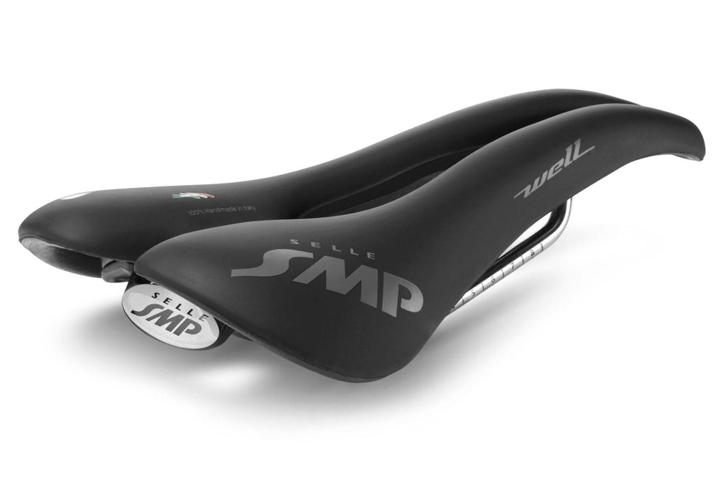 Black Saddle V862