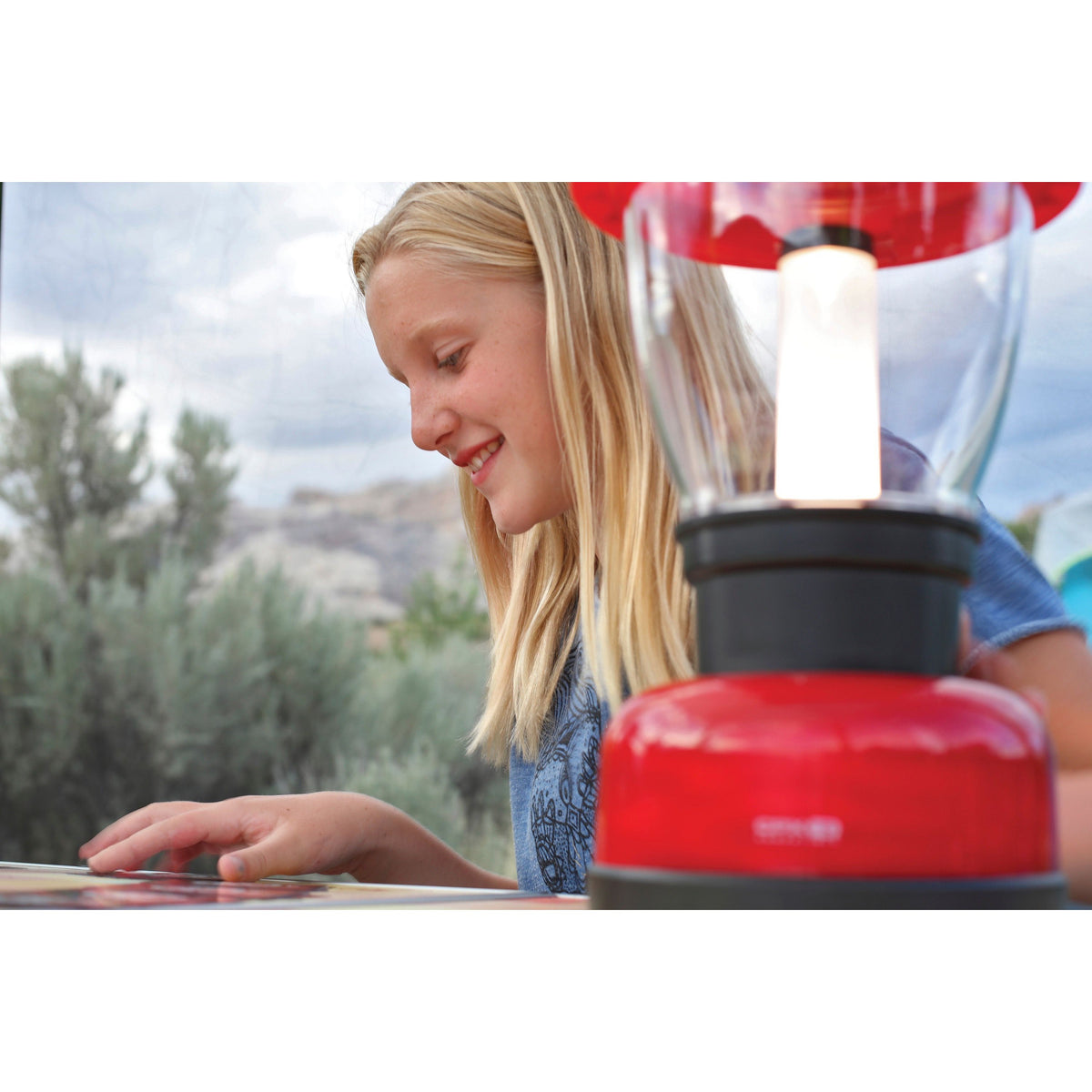 Coleman 700 Lumens Classic XL LED Lantern X982901