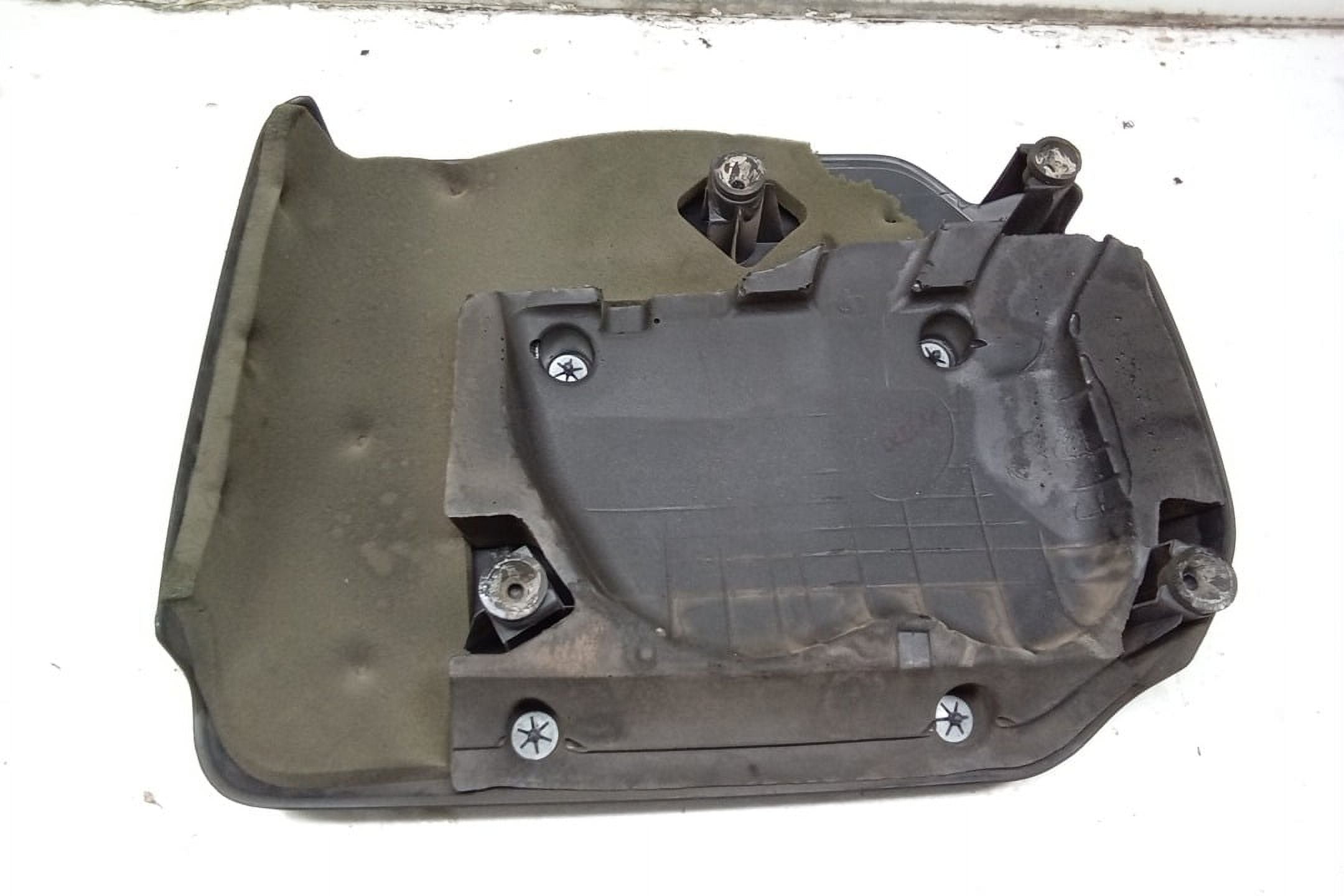 18 2018 Dodge Caravan Engine Cover 3.6L OEM Z833